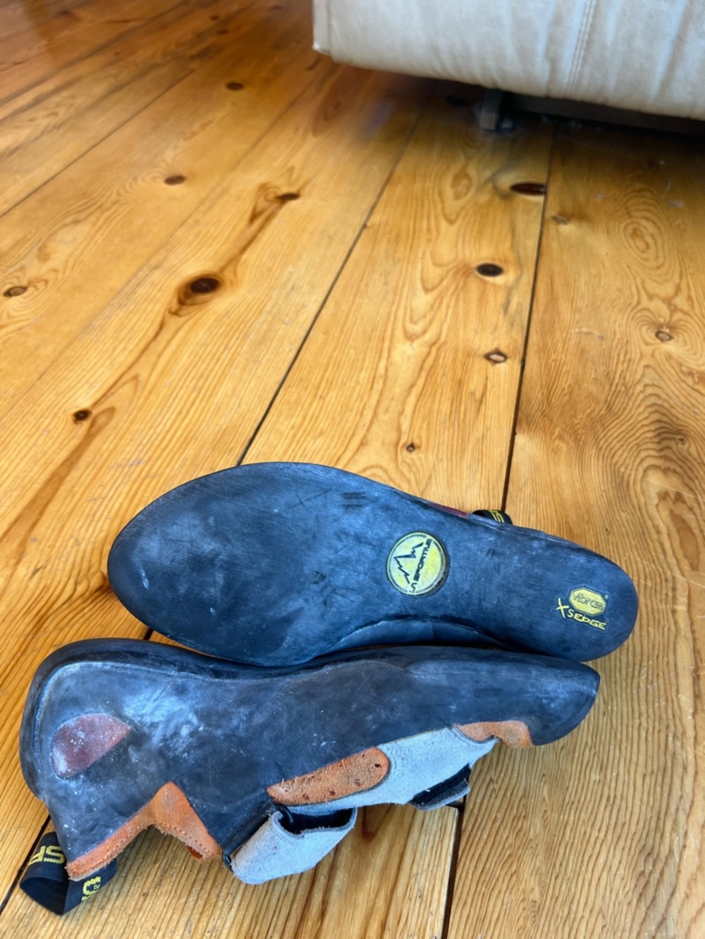 La Sportiva Men’s Climbing Shoes in Gray and Orange - Picture 4 of 4